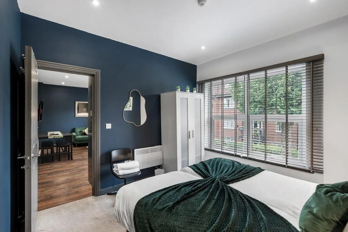 3 Bedroom Apartment By Primal Estates Short Lets Brighton