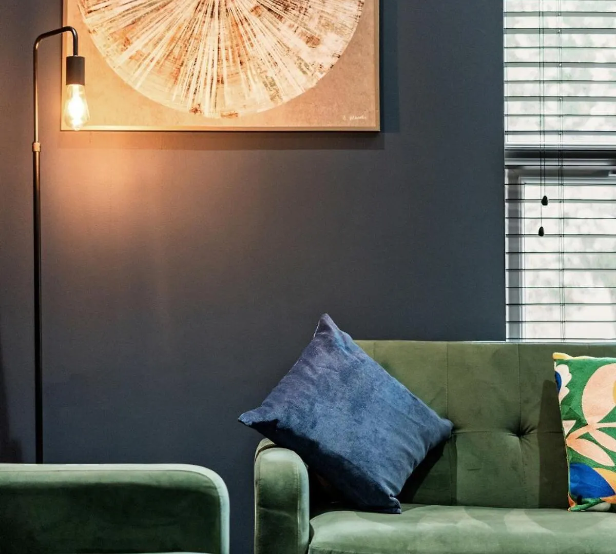 3 Bedroom Apartment By Primal Estates Short Lets Brighton